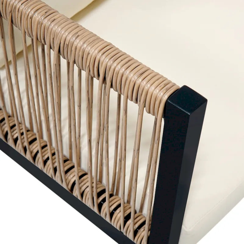 Ensemble canapé d'extérieur multi-places avec table