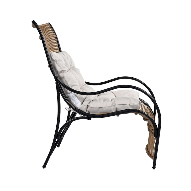Ensemble de mobilier de jardin Roomfitters 3 pièces en résine tressée avec fauteuil, pouf et coussins pour terrasse ou jardin.