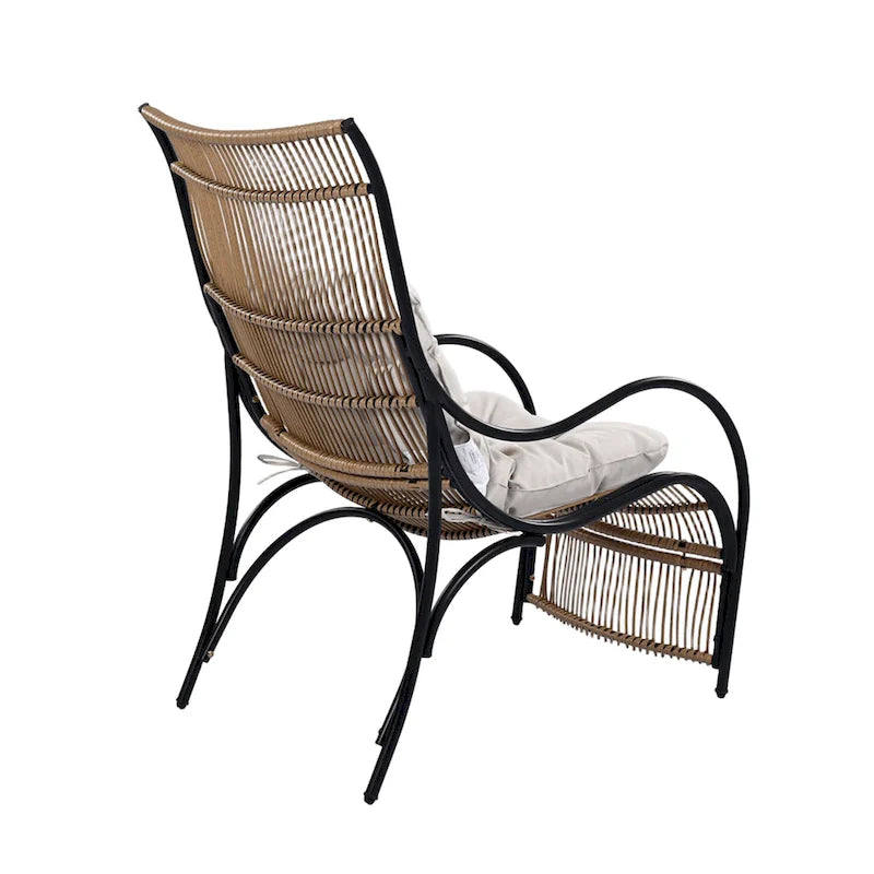 Ensemble de mobilier de jardin Roomfitters 3 pièces en résine tressée avec fauteuil, pouf et coussins pour terrasse ou jardin.