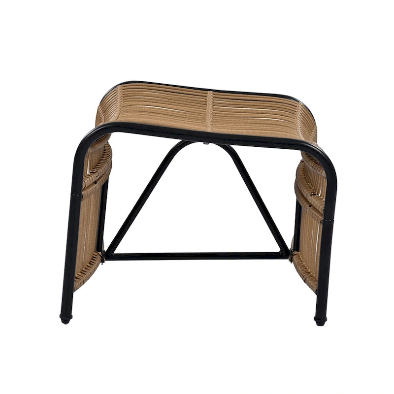Ensemble de mobilier de jardin Roomfitters 3 pièces en résine tressée avec fauteuil, pouf et coussins pour terrasse ou jardin.