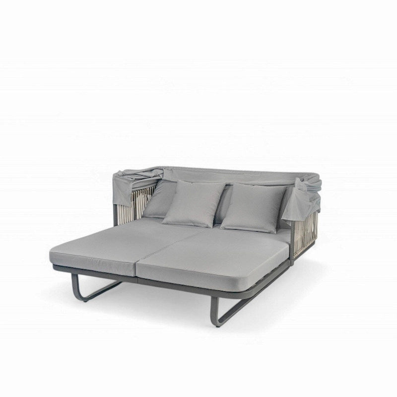 Lit de jour d'extérieur en rotin de 57 pouces avec auvent et coussin