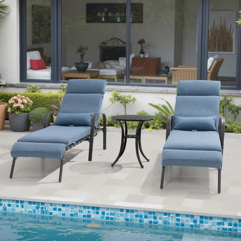 Chaise longue d'extérieur réglable avec coussin et table d'appoint