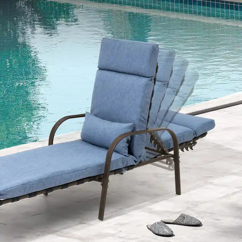 Chaise longue d'extérieur réglable avec coussin et table d'appoint