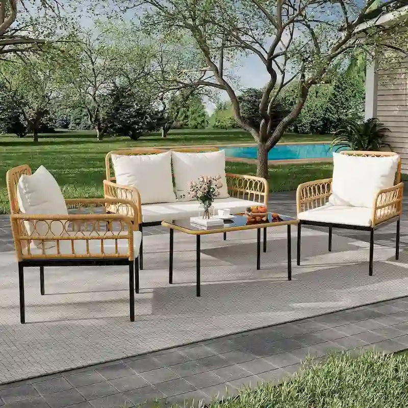 Ensemble de mobilier de patio en rotin tressé 4 pièces avec table basse en verre pour balcon