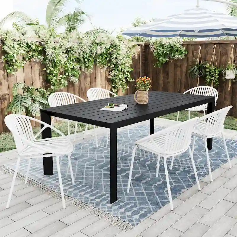 Chaises de salle à manger de patio empilables avec un design respirant