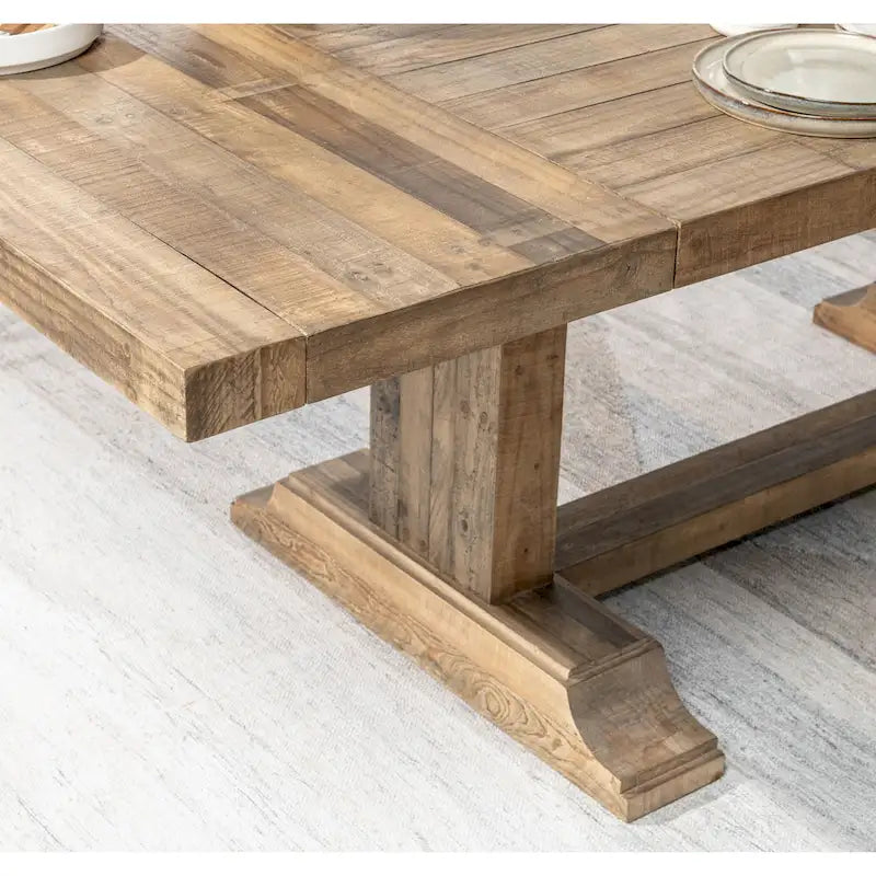 Table de salle à manger extensible Dita en pin recyclé de Kosas Home