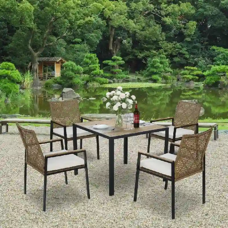 Ensemble de salle à manger d'extérieur 5 pièces résistant aux intempéries avec trou pour parasol et plateau de table en bois d'acacia