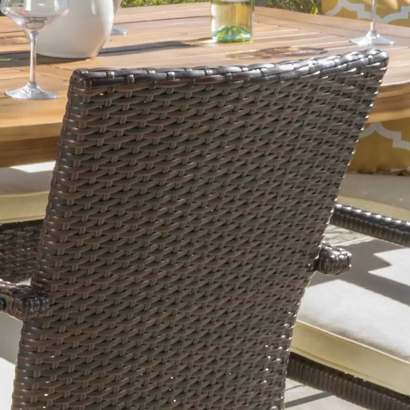 Ensemble de salle à manger rectangulaire en bois 7 pièces Talbot Outdoor avec coussins par Christopher Knight Home