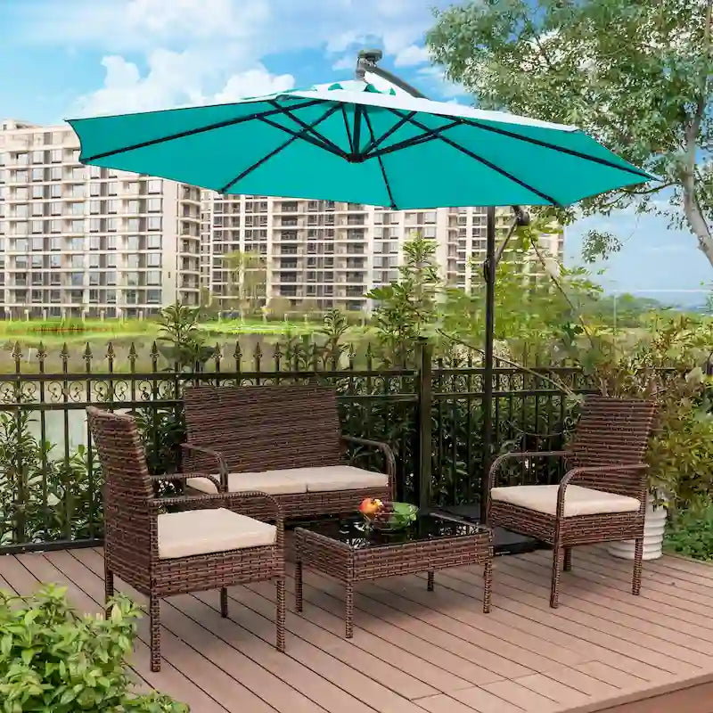 Ensemble de conversation Sonoma 4 pièces en résine tressée résistante aux intempéries avec coussins et table basse