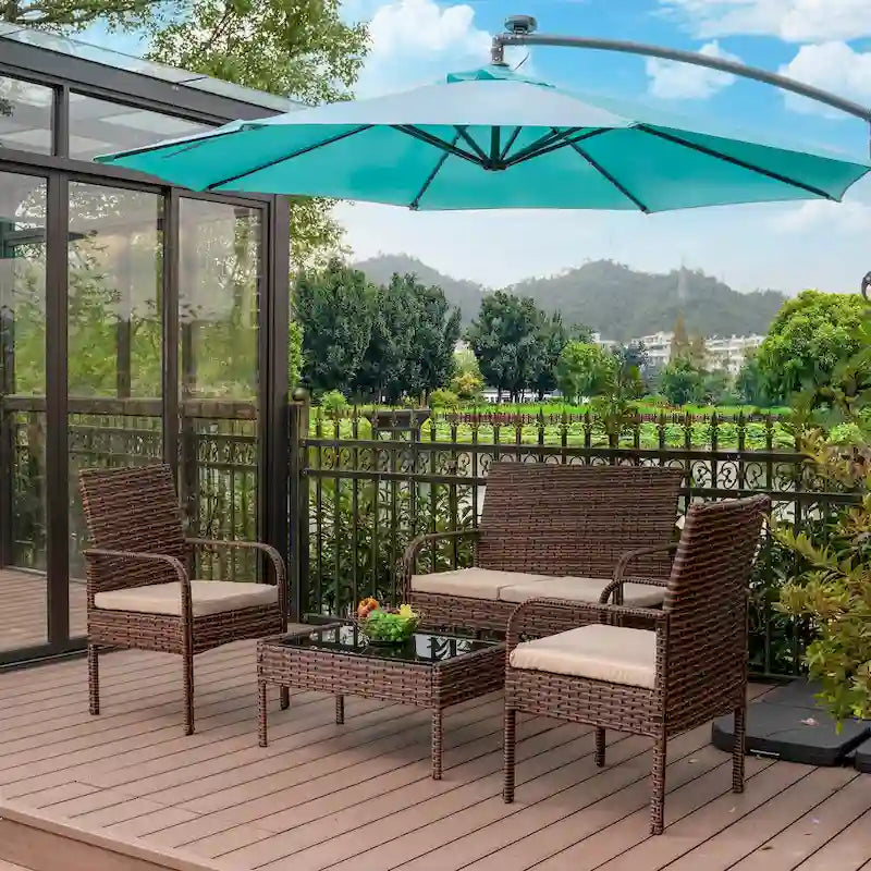 Ensemble de conversation Sonoma 4 pièces en résine tressée résistante aux intempéries avec coussins et table basse