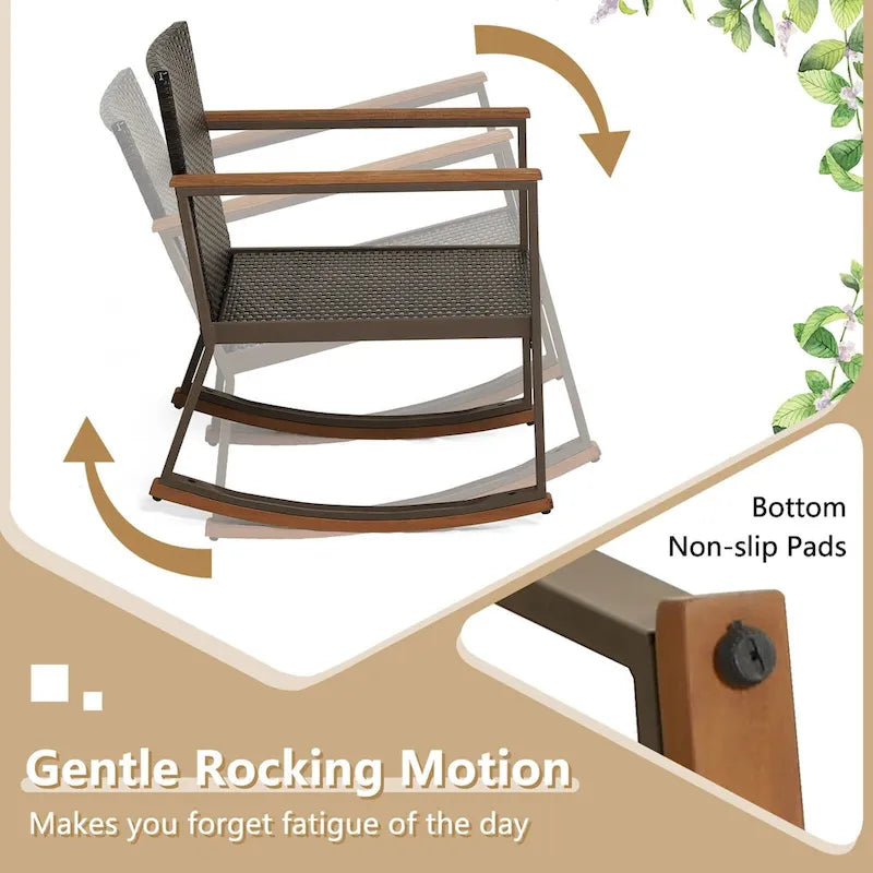 Ensemble bistro 3 pièces à bascule, mobilier de jardin en rotin comprenant chaises de conversation, table basse et coussins pour balcon, terrasse ou piscine.