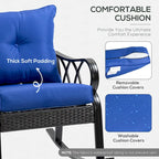Fauteuil à bascule Outsunny en rotin tressé avec coussins rembourrés, structure en aluminium et accoudoirs, idéal pour le jardin, la terrasse et la cour, bleu.