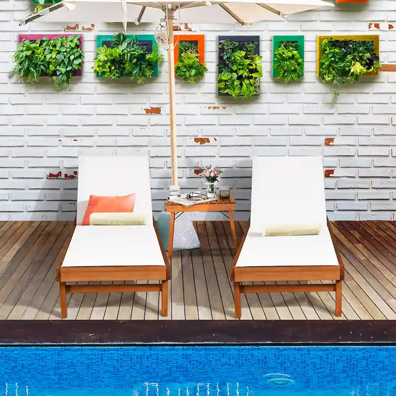Chaise longue d'extérieur en bois avec dossier réglable