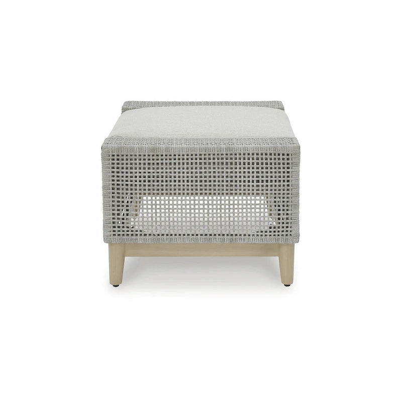 Pouf d'extérieur gris Seton Creek de Signature Design by Ashley avec coussin - 89,2 cm (L) x 62,2 cm (P) x 48,3 cm (H)