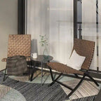 Ensemble de mobilier de patio en rotin 3 pièces comprenant des chaises longues pliables en osier et une table basse pour l'extérieur, le jardin, la pelouse ou le balcon.