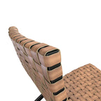 Ensemble de mobilier de patio en rotin 3 pièces comprenant des chaises longues pliables en osier et une table basse pour l'extérieur, le jardin, la pelouse ou le balcon.