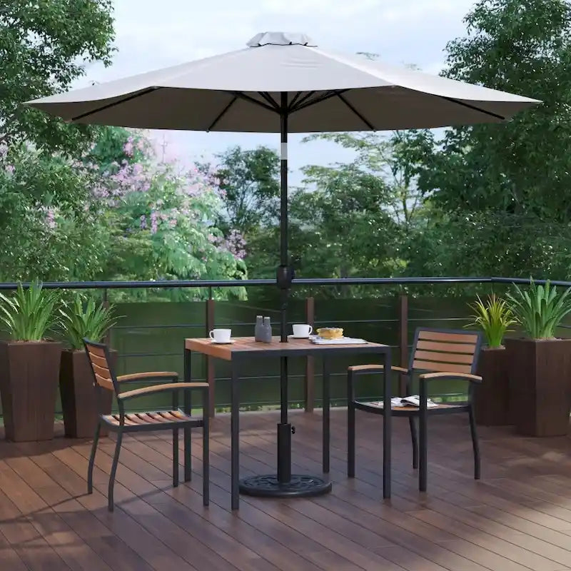 Ensemble de patio avec table de 89 cm, 2 chaises et parasol avec pied - 89,5 cm L x 89,5 cm P x 75 cm H