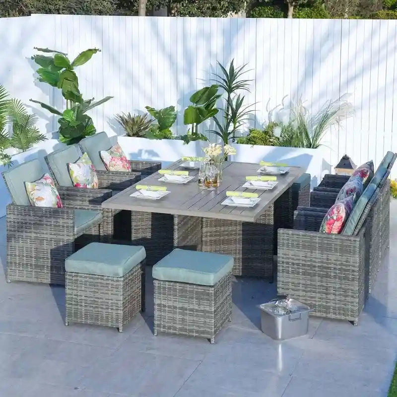 Ensemble de salle à manger de patio en aluminium et résine tressée 11 pièces avec chaises et poufs