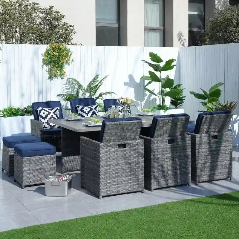 Ensemble de salle à manger de patio en aluminium et résine tressée 11 pièces avec chaises et poufs