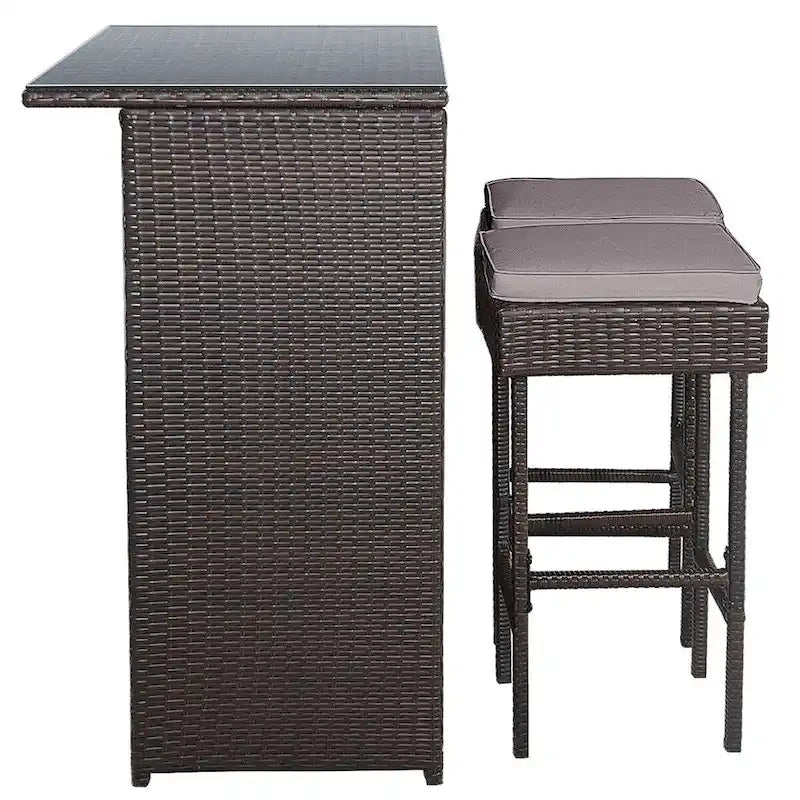 Ensemble de salle à manger Gymax 3 pièces en rotin, table et tabourets, gris et noir.