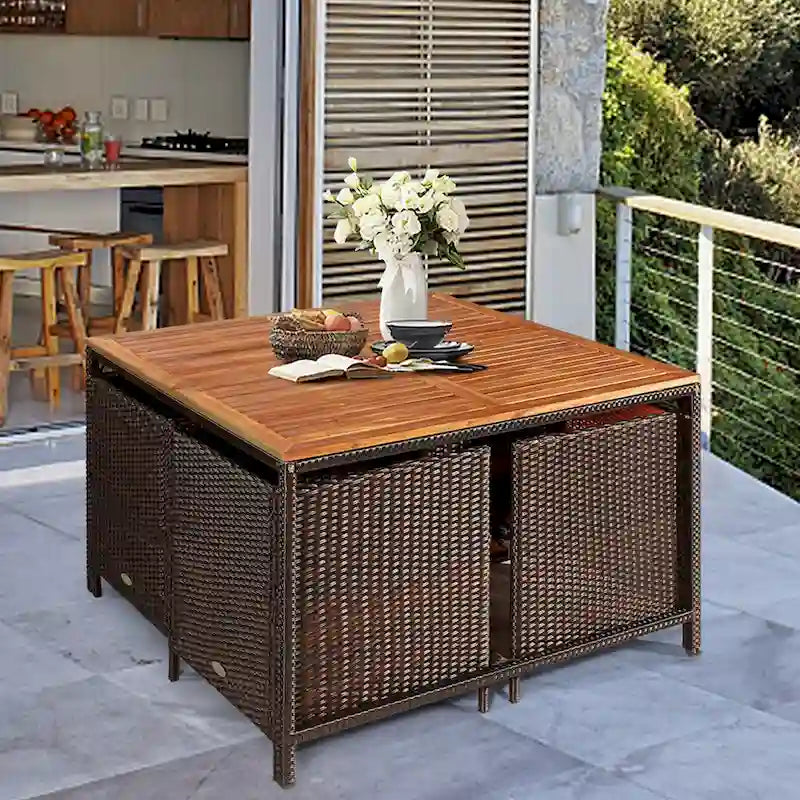 Ensemble de salle à manger en rotin tressé Gymax 9 pièces pour patio et extérieur - Voir les détails