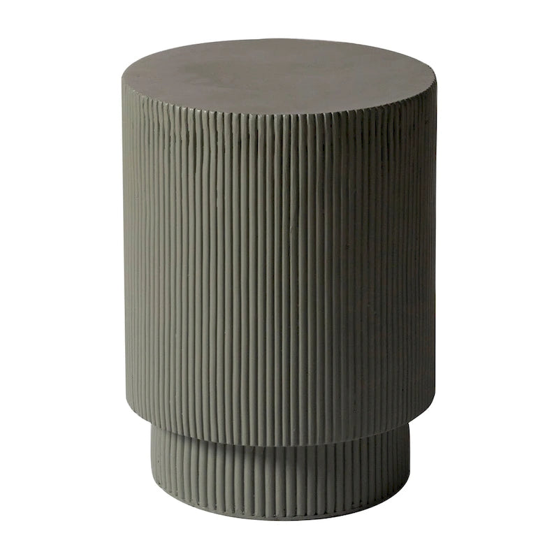 Table d'appoint ronde Eden de 35,5 cm de diamètre en fibre de pierre, idéale pour l'intérieur et l'extérieur.