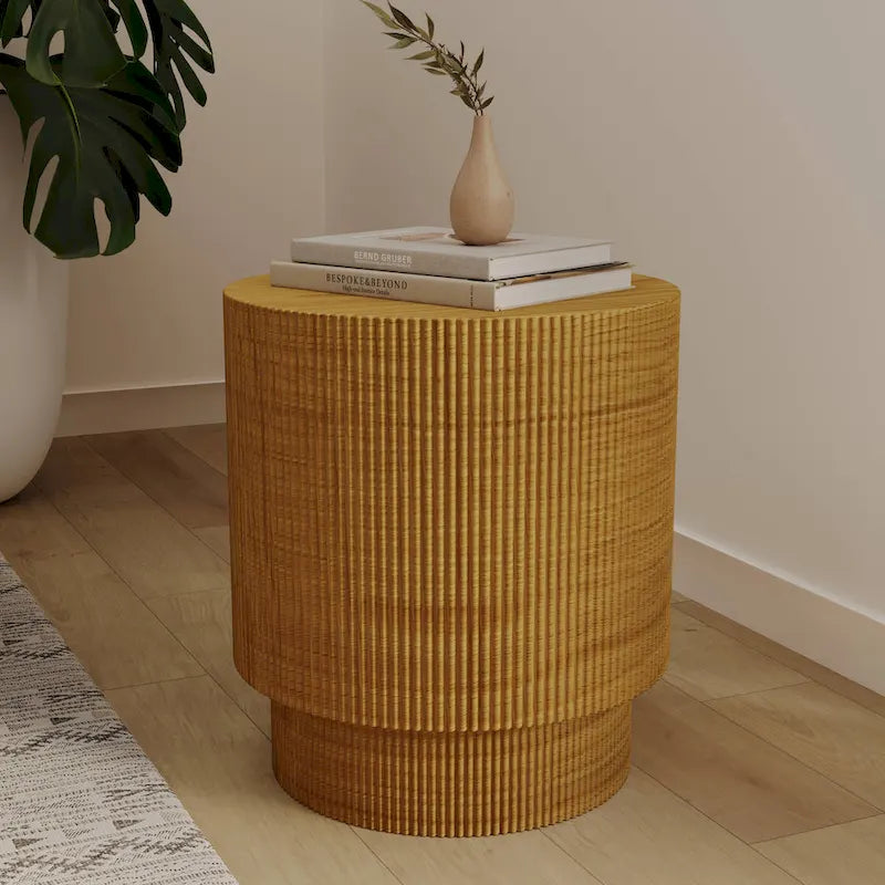 Table d'appoint ronde Eden de 35,5 cm de diamètre en fibre de pierre, idéale pour l'intérieur et l'extérieur.