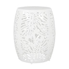 Table d'appoint ronde en métal pour terrasse, avec un design cylindrique ajouré, idéale pour l'intérieur et l'extérieur.