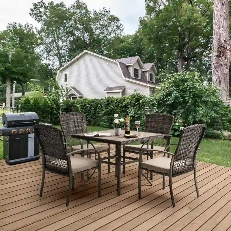 Ensemble de salle à manger d'extérieur 5 pièces en résine tressée PE avec coussins