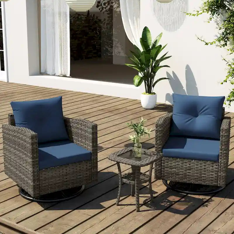 Ensemble de conversation extérieur 3 pièces avec fauteuil pivotant et coussins en rotin.
