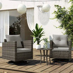 Ensemble de conversation extérieur 3 pièces avec fauteuil pivotant et coussins en rotin.